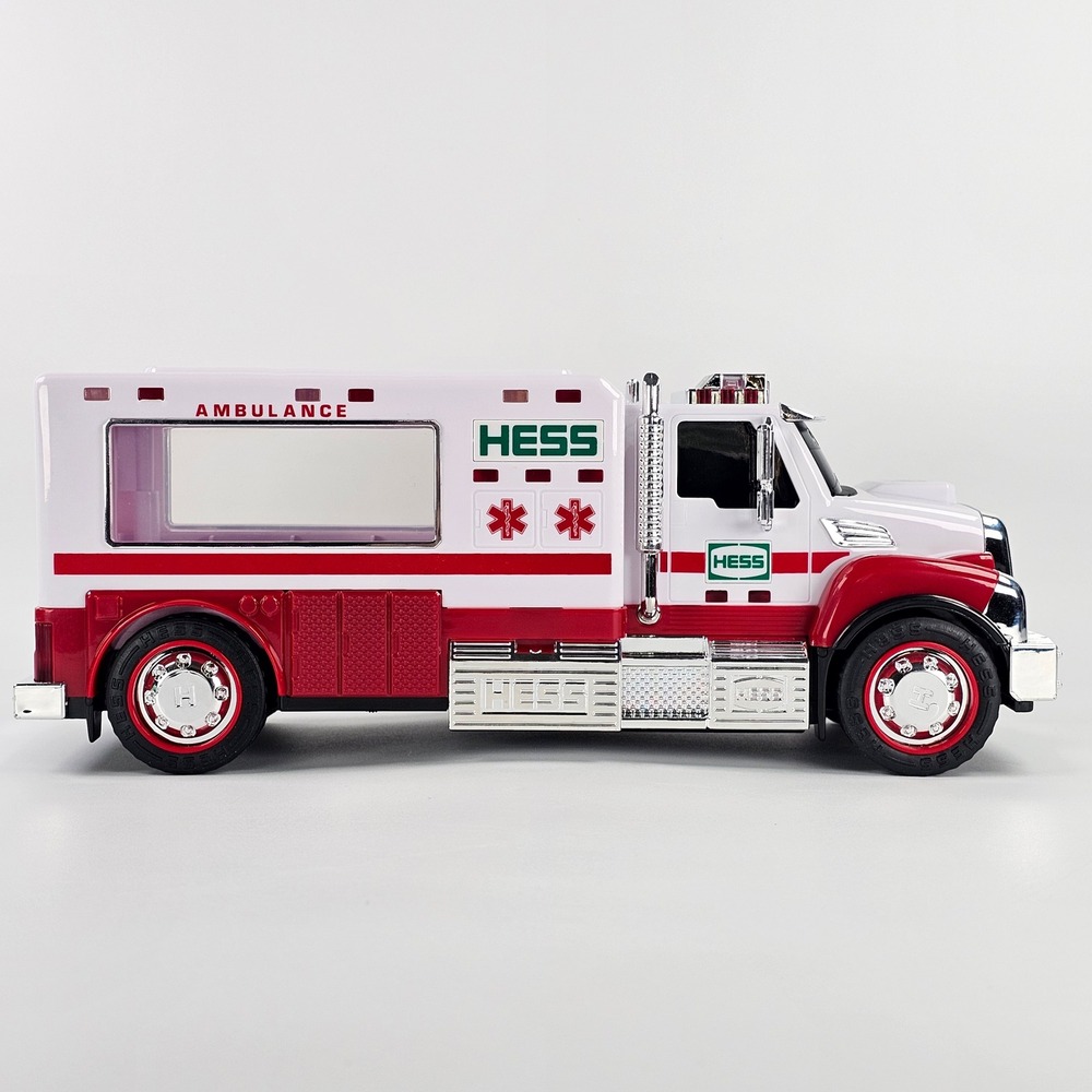 New 2020 Hess Ambulance and Rescue Truck Set with Lights and Sounds Original Box - Picture 7 of 16